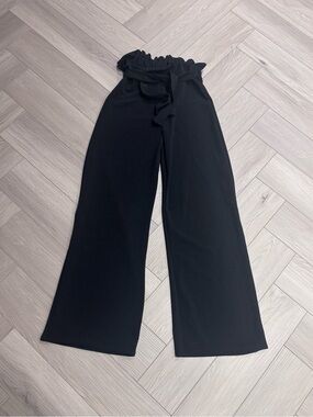 PrettyLittleThing Black Paperbag Wide-Leg Trousers